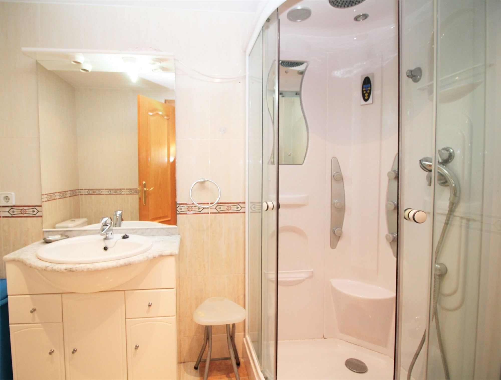 Appartement Coblanca 8 - 92 *